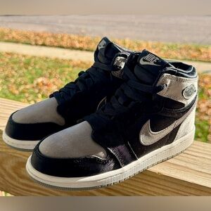 Air Jordan 1 Retro High OG “Satin Shadow” (13C) – Excellent Condition